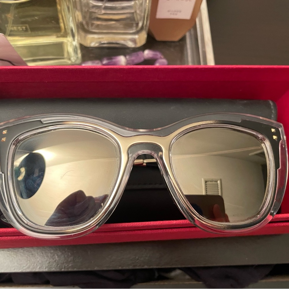 Authentic Valentino sunglasses Like new condition in box LNIB